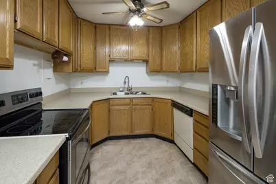 491 Mountain View Dr, Moab, UT 84532 - Photo 8