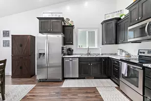 118 W 860 N, Santaquin, UT 84655 - Photo 4