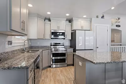 4448 W 5325 S, Hooper, UT 84315 - Photo 4