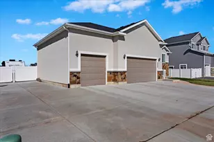 4448 W 5325 S, Hooper, UT 84315 - Photo 2