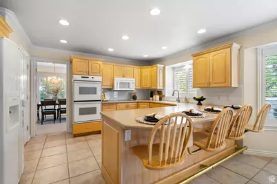 2041 W 8820 S, West Jordan, UT 84088 - Photo 14