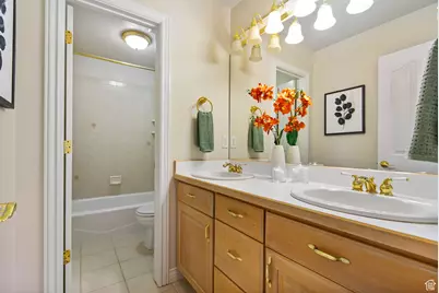 2041 W 8820 S, West Jordan, UT 84088 - Photo 30