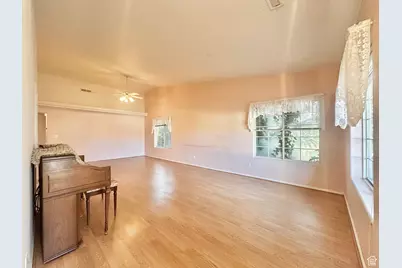 74 S 2170 W, Hurricane, UT 84737 - Photo 6