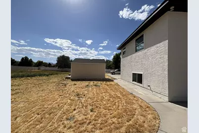 353 W Redberry Rd, Draper, UT 84020 - Photo 56