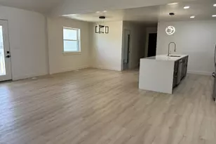 353 W Redberry Rd, Draper, UT 84020 - Photo 8