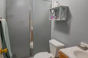 2103 E Kramer Dr, Sandy, UT 84092 - Photo 22