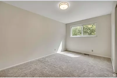 841 E Newbold Cir S, Midvale, UT 84047 - Photo 12