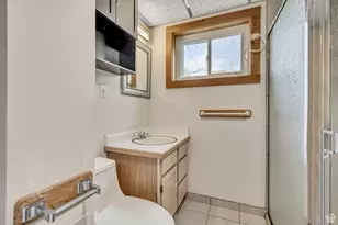 841 E Newbold Cir S, Midvale, UT 84047 - Photo 16