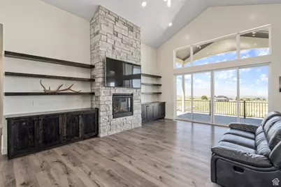 2175 N Dapple Dr, Tooele, UT 84074 - Photo 6