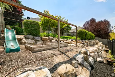 4665 N Stonehaven Loop, Lehi, UT 84043 - Photo 36