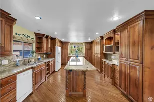 1009 N 2050 East Cir E, Saint George, UT 84770 - Photo 8