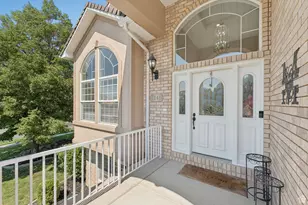 1860 Wasatch Dr, Ogden, UT 84403 - Photo 4