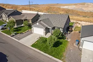 346 S Red Rock Dr, Santaquin, UT 84655 - Photo 32