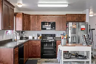 346 S Red Rock Dr, Santaquin, UT 84655 - Photo 12