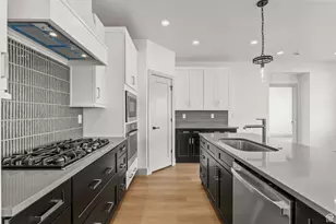 1033 E Coyote Crest Dr, Washington, UT 84780 - Photo 8