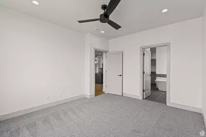 1033 E Coyote Crest Dr, Washington, UT 84780 - Photo 14