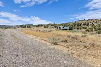 14662 S Rose Canyon Rd, Herriman, UT 84096 - Photo 2