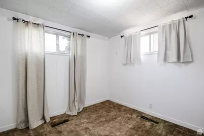 289 N 700 E, Kaysville, UT 84037 - Photo 28
