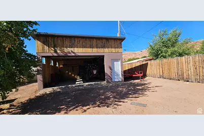 499 E 200 S, Moab, UT 84532 - Photo 8