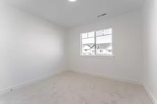 593 W Sungleam Ln, Saratoga Springs, UT 84045 - Photo 4