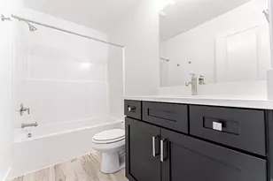 593 W Sungleam Ln, Saratoga Springs, UT 84045 - Photo 2