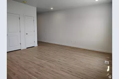 2057 N Loxley Dr, Tooele, UT 84074 - Photo 8