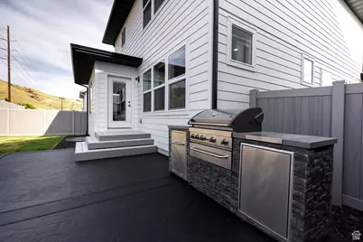 2304 W Northridge Dr, Lehi, UT 84043 - Photo 28