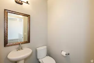 1077 S Red Barn Vw Dr, Santaquin, UT 84655 - Photo 10