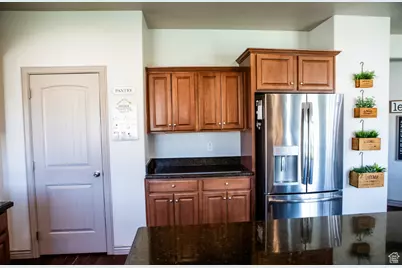 2912 W Rim Rock Dr, Stockton, UT 84071 - Photo 6