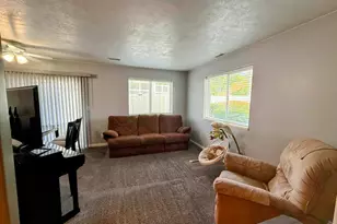 6900 S Florentine Way, West Jordan, UT 84084 - Photo 8