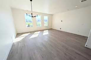 1484 W Kiera Ct N, Farmington, UT 84025 - Photo 6