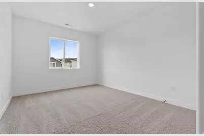 7136 Oquirrh Ranch Pkwy N, Eagle Mountain, UT 84005 - Photo 20