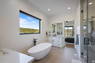 14598 S Canyon Edge Cir, Draper (UT Cnty), UT 84020 - Photo 48