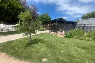 611 E Lagoon St, Roosevelt, UT 84066 - Photo 2
