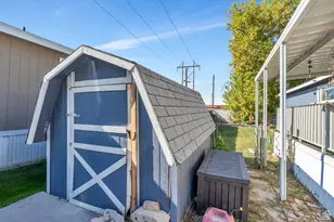 1025 N 300 W, Springville, UT 84663 - Photo 22