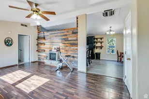 1025 N 300 W, Springville, UT 84663 - Photo 2