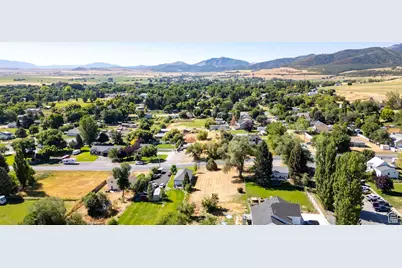 83 W 300 N #4, Wellsville, UT 84339 - Photo 8