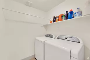 11716 S 2610 W, Riverton, UT 84065 - Photo 32