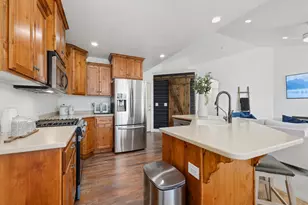 645 Stone Brook Ln, Santaquin, UT 84655 - Photo 8