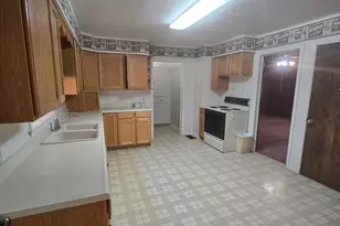 19 N Main, Levan, UT 84639 - Photo 22