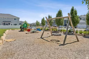 7217 N Clover Leaf Ln E, Eagle Mountain, UT 84005 - Photo 34