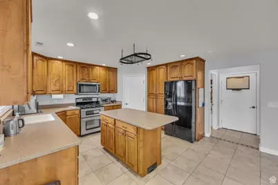 6014 W 5300 S, Hooper, UT 84315 - Photo 10