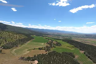 900 N Clements, Fairview, UT 84629 - Photo 2