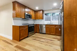 139 E 400 N, Farmington, UT 84025 - Photo 56