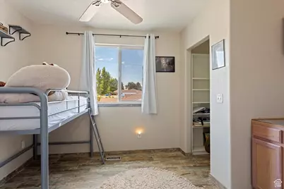 794 N Valeria Dr E, Layton, UT 84041 - Photo 28