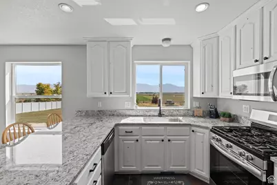 518 N 220 E, Mendon, UT 84325 - Photo 6