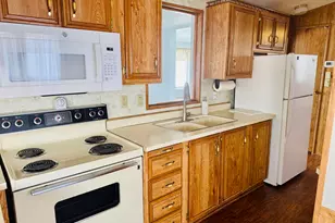 1150 W Red Hills Pkwy, Washington, UT 84780 - Photo 10