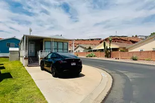 1150 W Red Hills Pkwy, Washington, UT 84780 - Photo 28