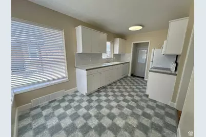1920 E Sunnyside Ave, Salt Lake City, UT 84108 - Photo 4