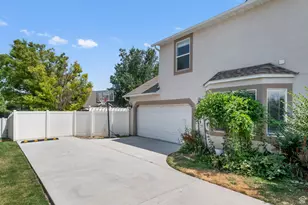 4494 W Osage Rd, Riverton, UT 84096 - Photo 4